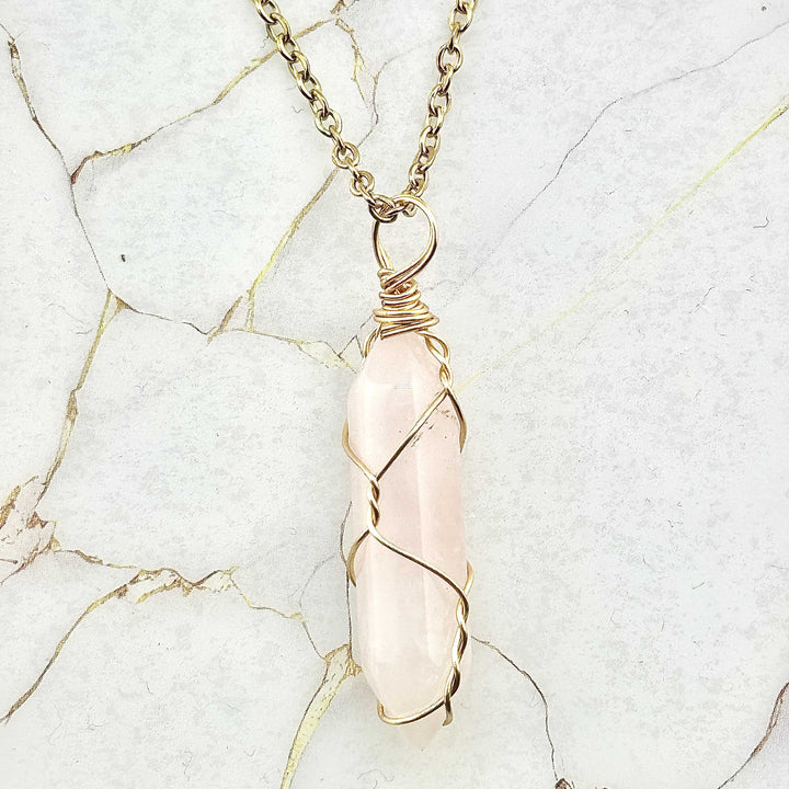 Collier "Colonne enlacée" en Pierres naturelles (6 variantes)