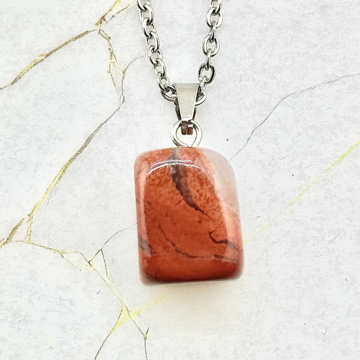 Collier "Cubique" en Pierres naturelles (13 variantes)