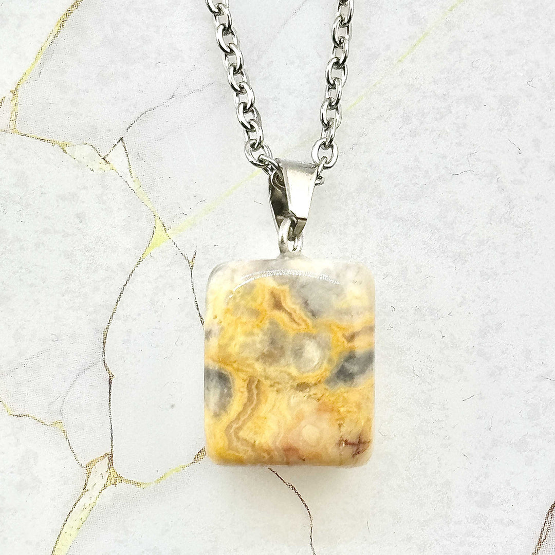 Collier "Cubique" en Pierres naturelles (13 variantes)