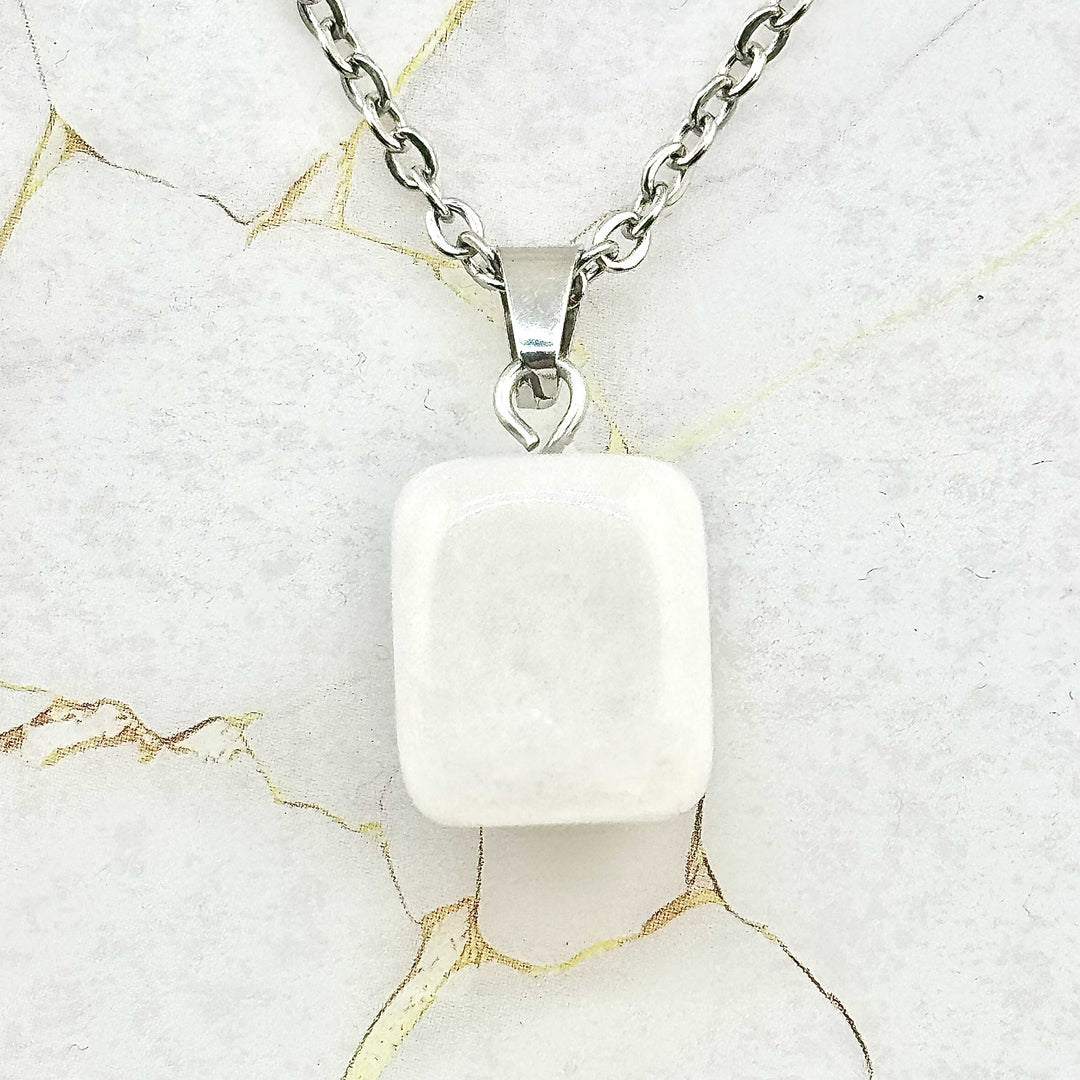 Collier "Cubique" en Pierres naturelles (13 variantes)