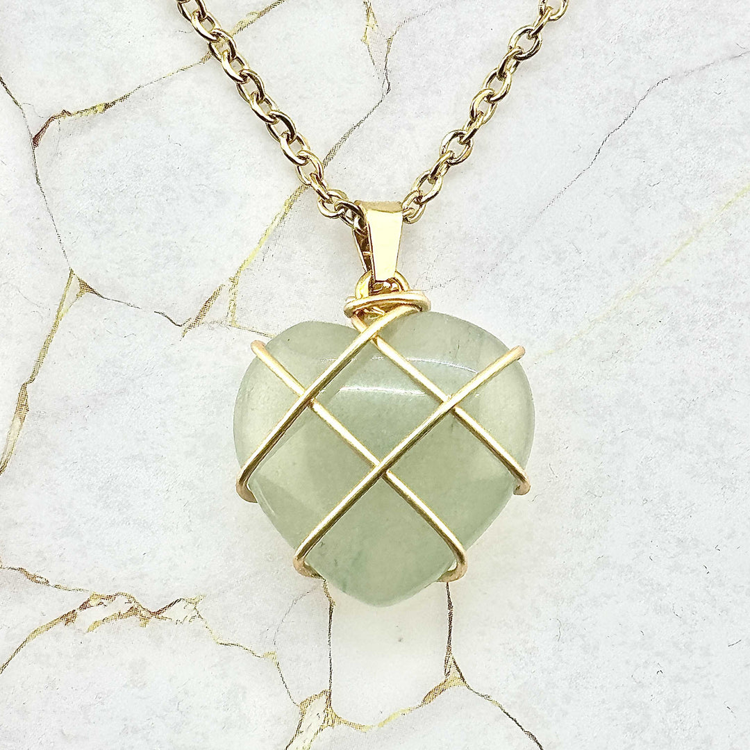 Collier "Cœur Enlacé" en Pierres naturelles (4 variantes)