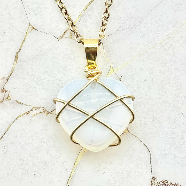 Collier "Cœur Enlacé" en Pierres naturelles (4 variantes)