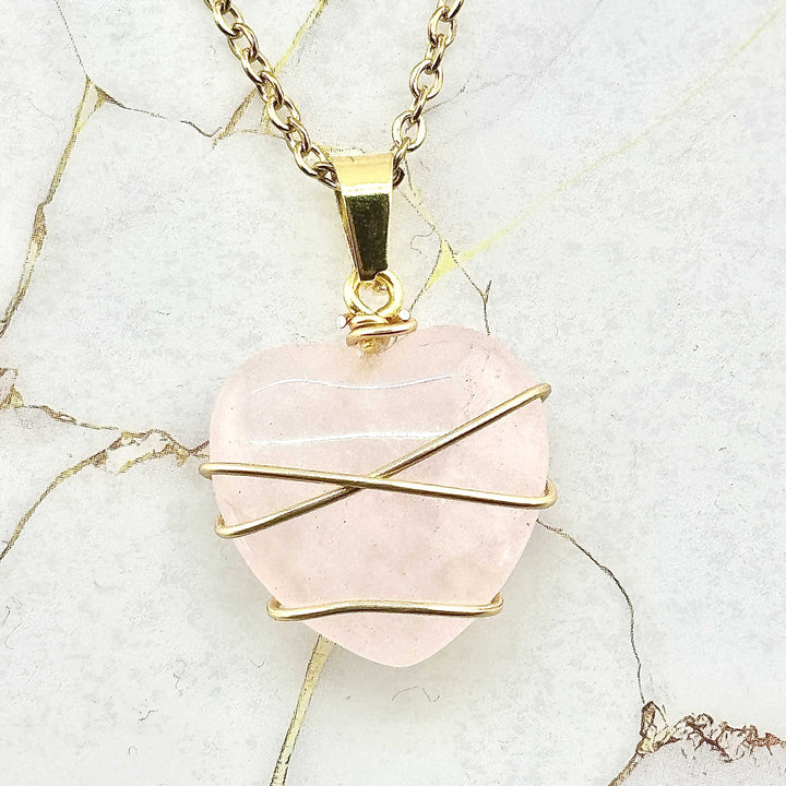 Collier "Cœur Enlacé" en Pierres naturelles (4 variantes)