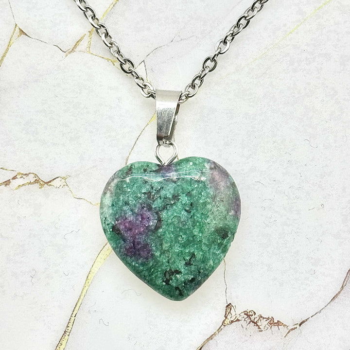 Collier "Cœur" en Pierres naturelles (24 variantes)