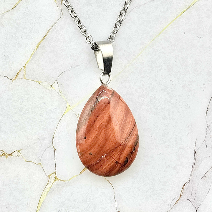 Collier "Gouttelette" en Pierres naturelles (17 variantes)