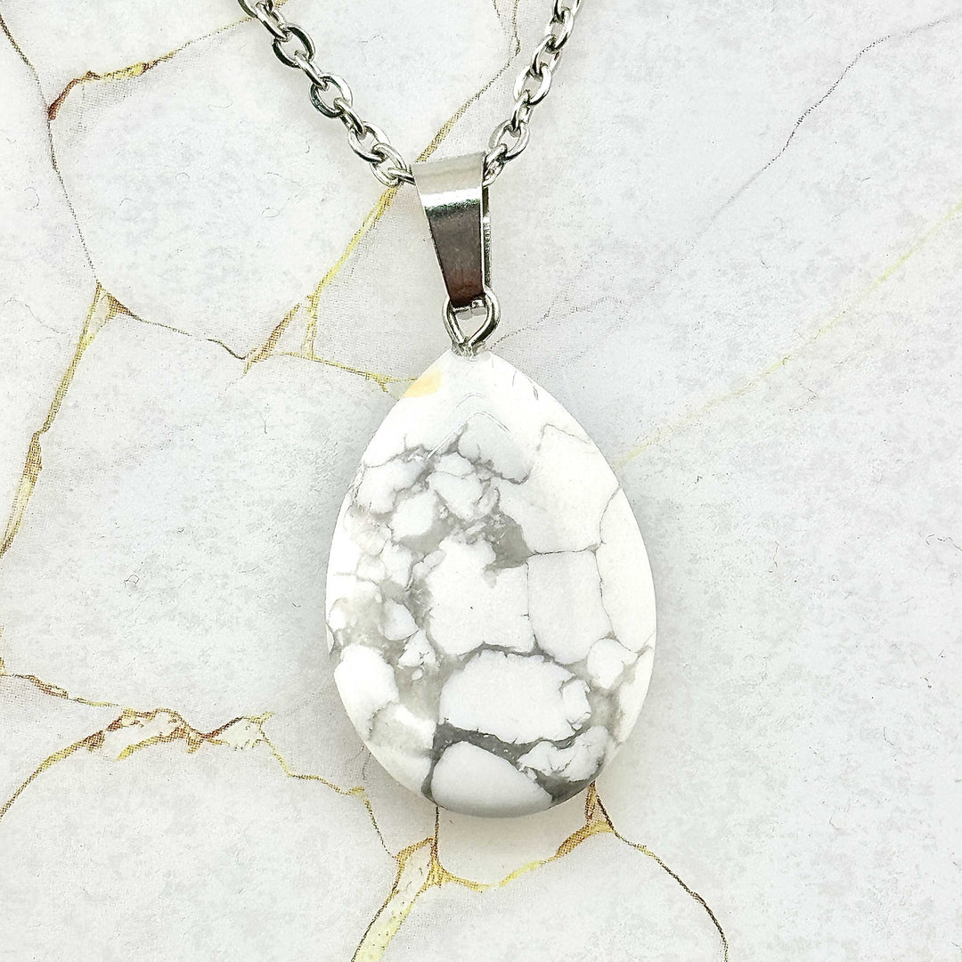 Collier "Gouttelette" en Pierres naturelles (17 variantes)