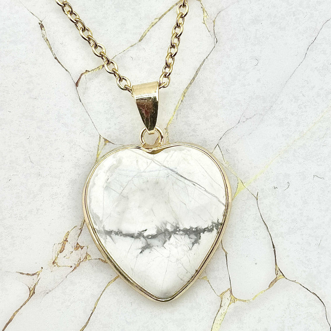 Collier "Grand Cœur" en Pierres naturelles (11 variantes)