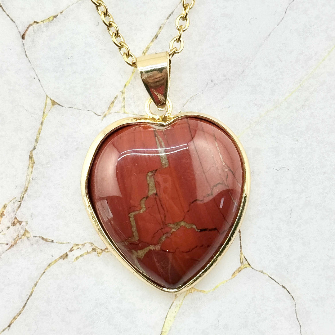 Collier "Grand Cœur" en Pierres naturelles (11 variantes)