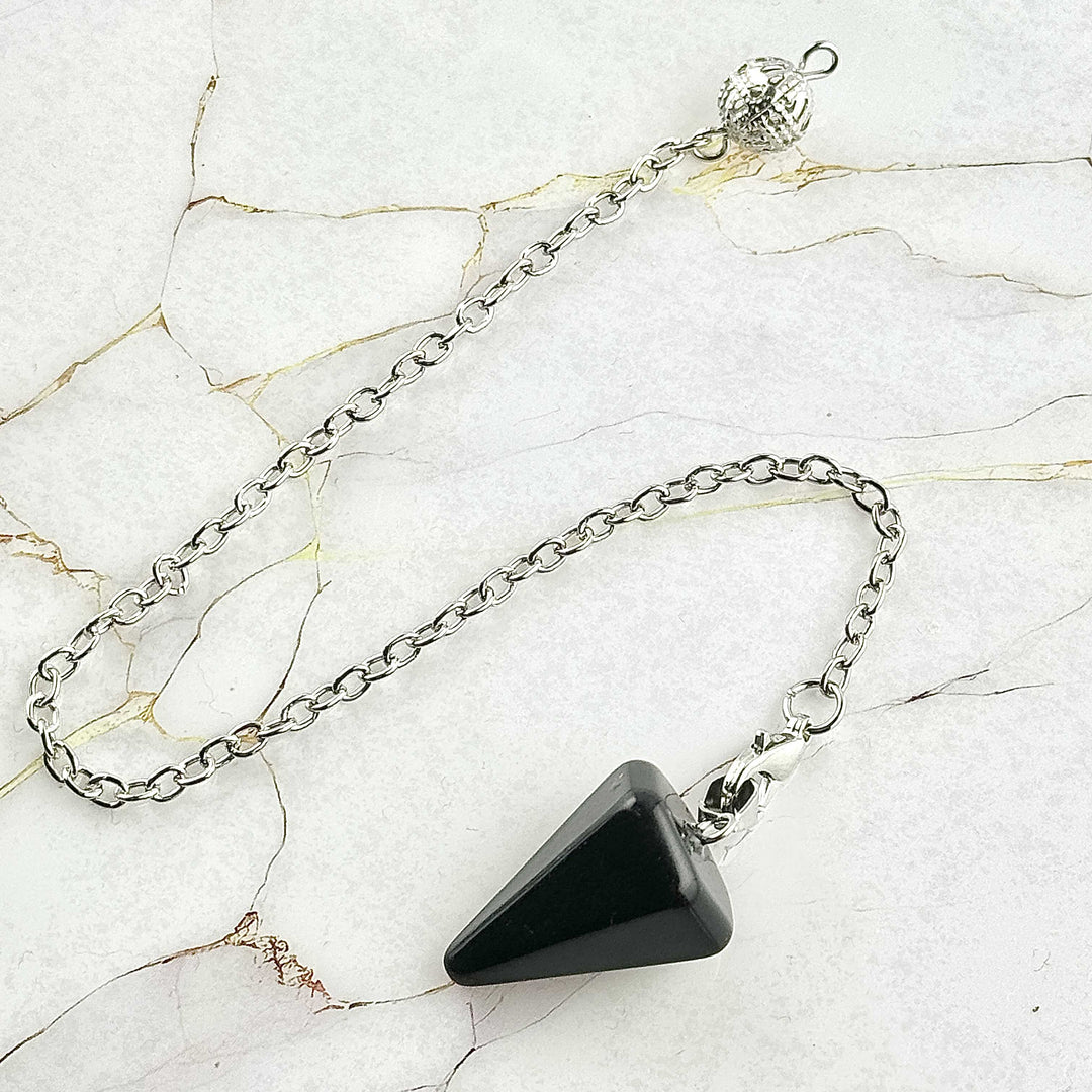 Pendule "Pyramide" en Pierres naturelles (7 variantes)