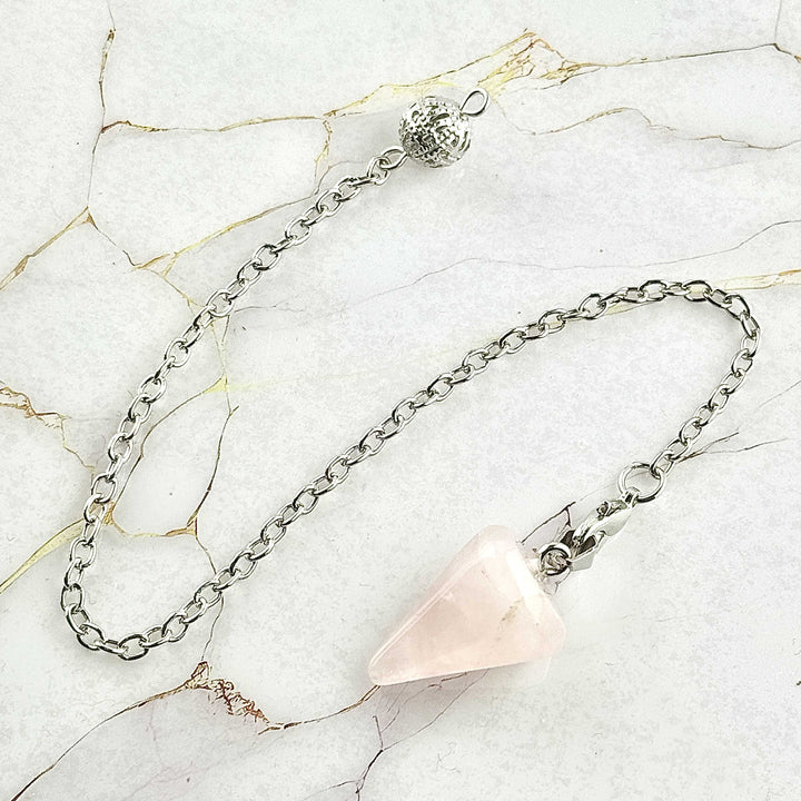 Pendule "Pyramide" en Pierres naturelles (7 variantes)